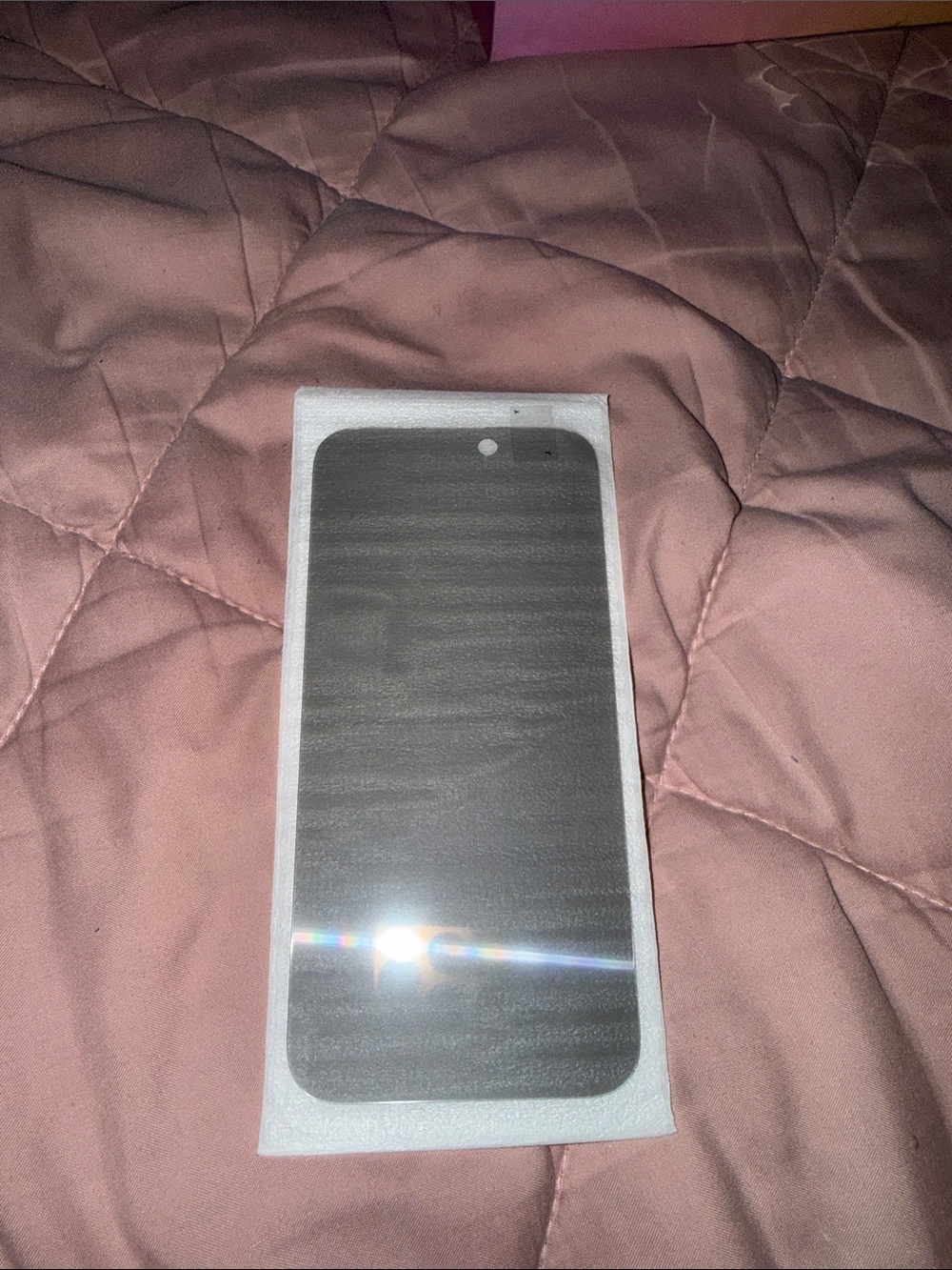 5 Privacy Screen Protectors for iPhone 16